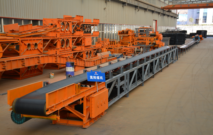 皮帶輸送機(jī) 皮帶輸送機(jī)